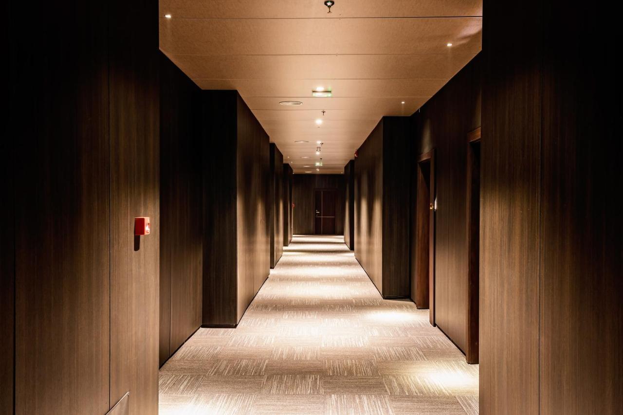 Premium Park Hotel Призрен Экстерьер фото