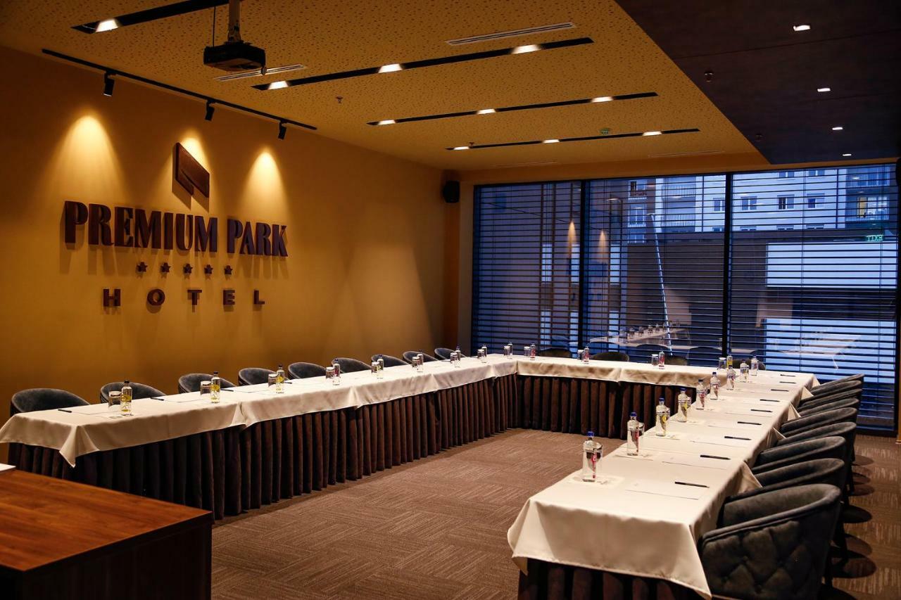 Premium Park Hotel Призрен Экстерьер фото
