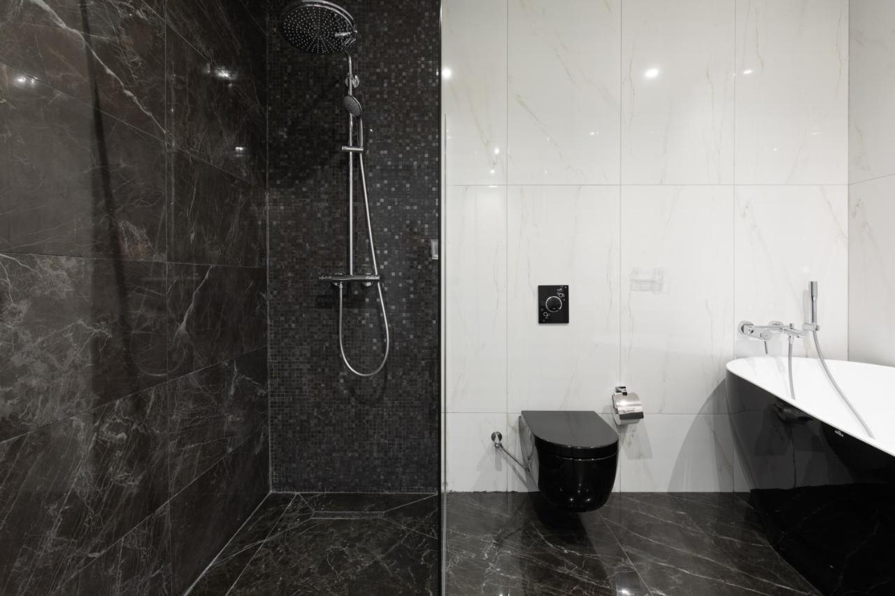 Premium Park Hotel Призрен Экстерьер фото